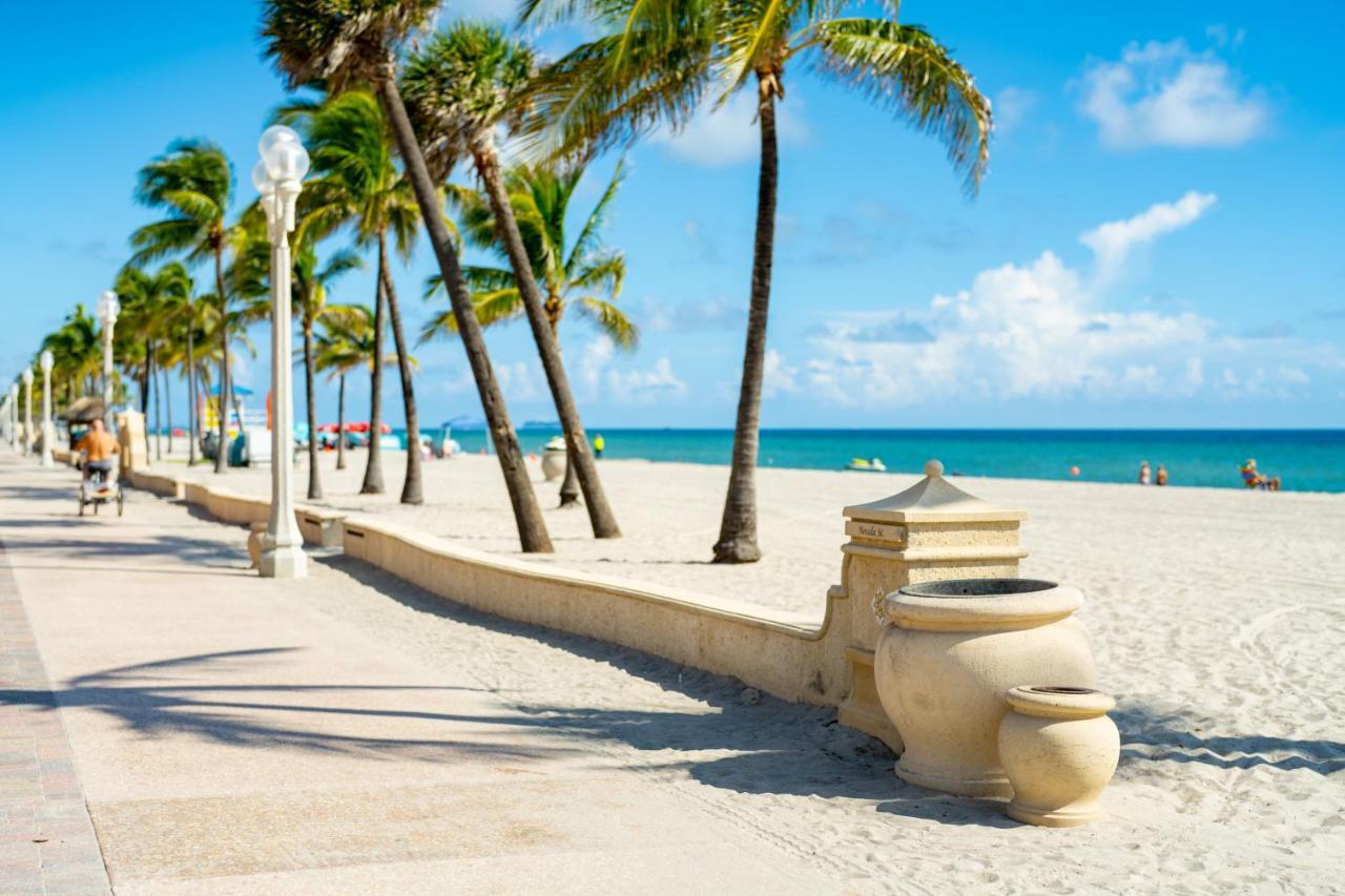 The Surf Hollywood Beach Exterior photo